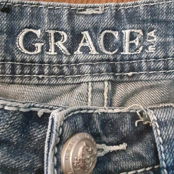 Grace in LA Women's Embroidered Pockets Stretch Bootcut Jeans Size 28X31 Aztec - Picture 3 of 10